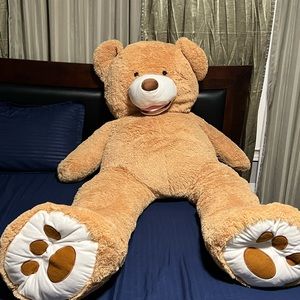 Giant teddy bear